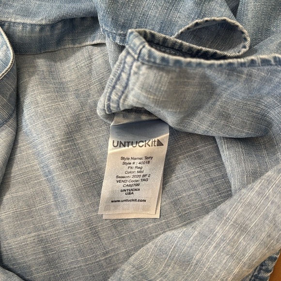 UNTUCKit Woman’s Denim Terry Button Down Collared Belted Dress - Picture 13 of 14